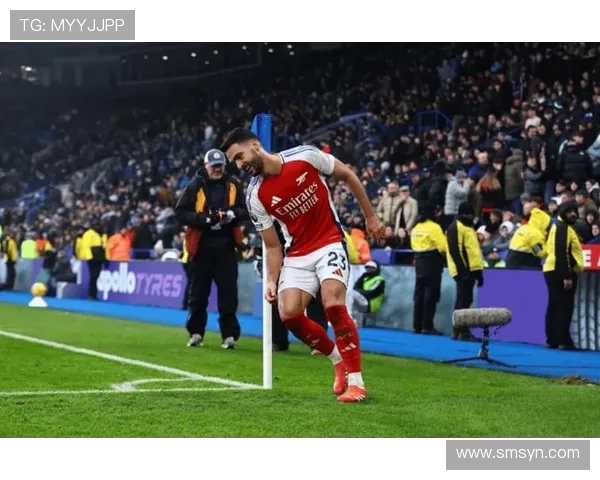 面对阿森纳高位逼抢:奥纳纳的出球能力挑战 面对阿森纳高位逼抢:奥纳纳的出球能力挑战